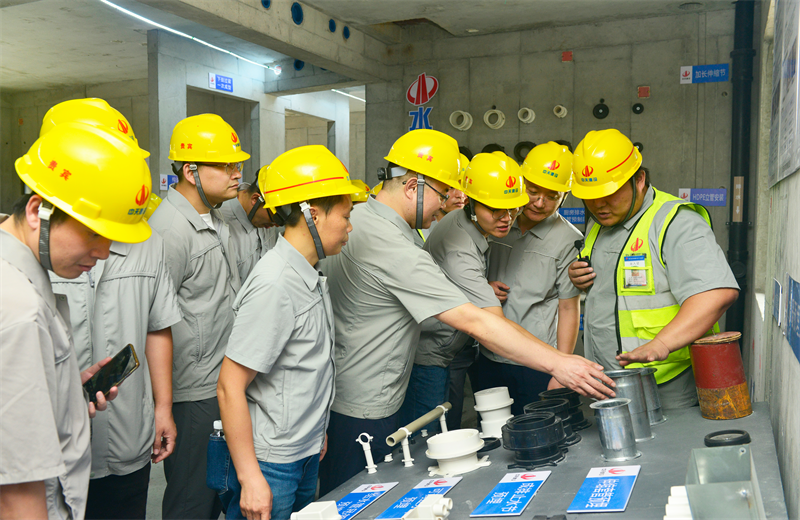 为进一步推进优质客户高效履约，提升交付品质、达成客户满意，2025年6月25日，尊龙时凯建设集团在上海组织召开2025年越秀地产、华润置业客户履约推进会。